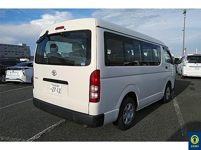 2016 Toyota Hiace 
